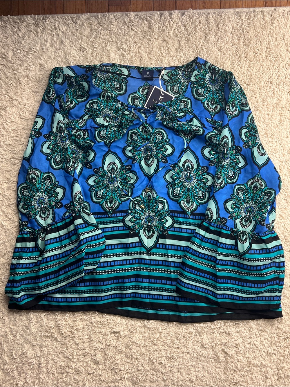 WOMENS KAARI BLUE FLORAL BORDERS TOP SIZE XL NWT - Picture 1 of 14